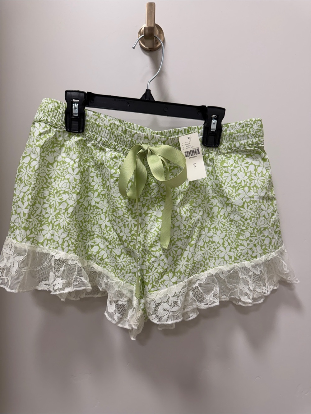 NWT Anthropologie Green & White Floral Lace Pajama Shorts
